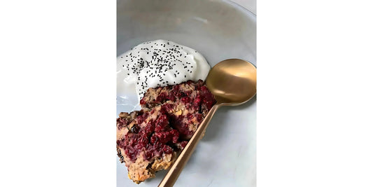 Baked Chocolate + Raspberry Protein Oats